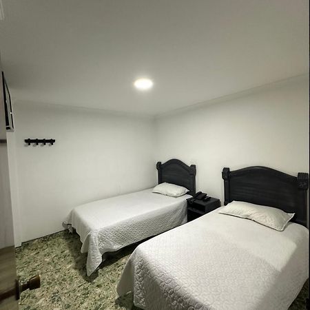 Hotel Nuevo Horizonte E.M.J 波哥大 外观 照片